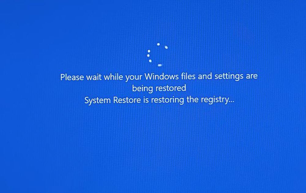 windows restore please wait